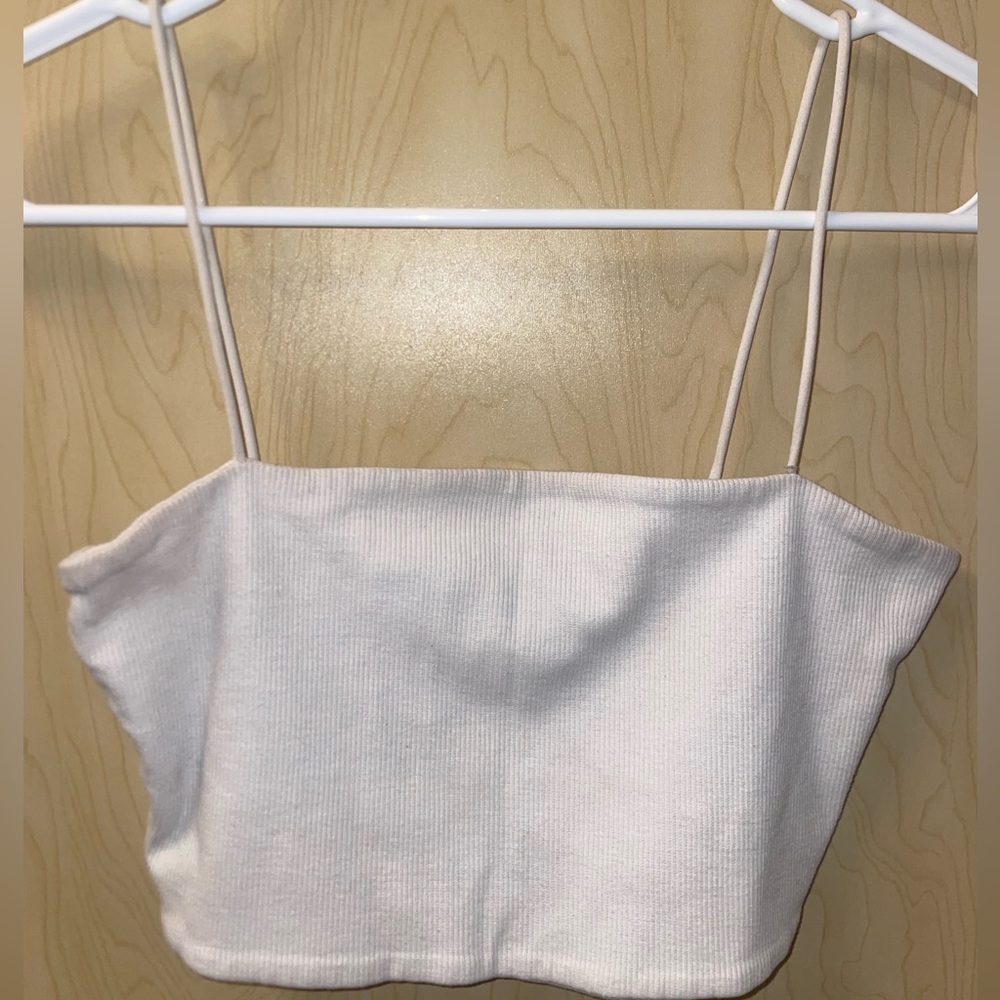 Ribbed white crop tank